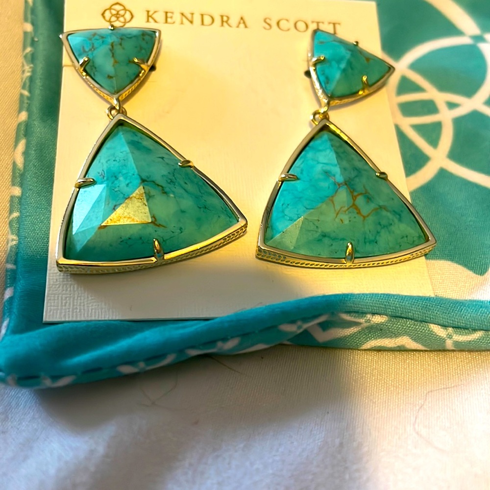 Kendra Scott Maury earrings